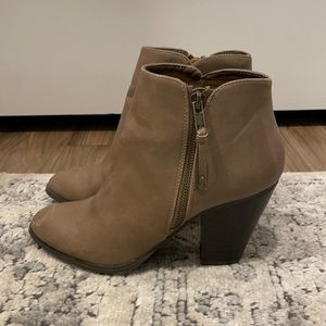 Light brown booties